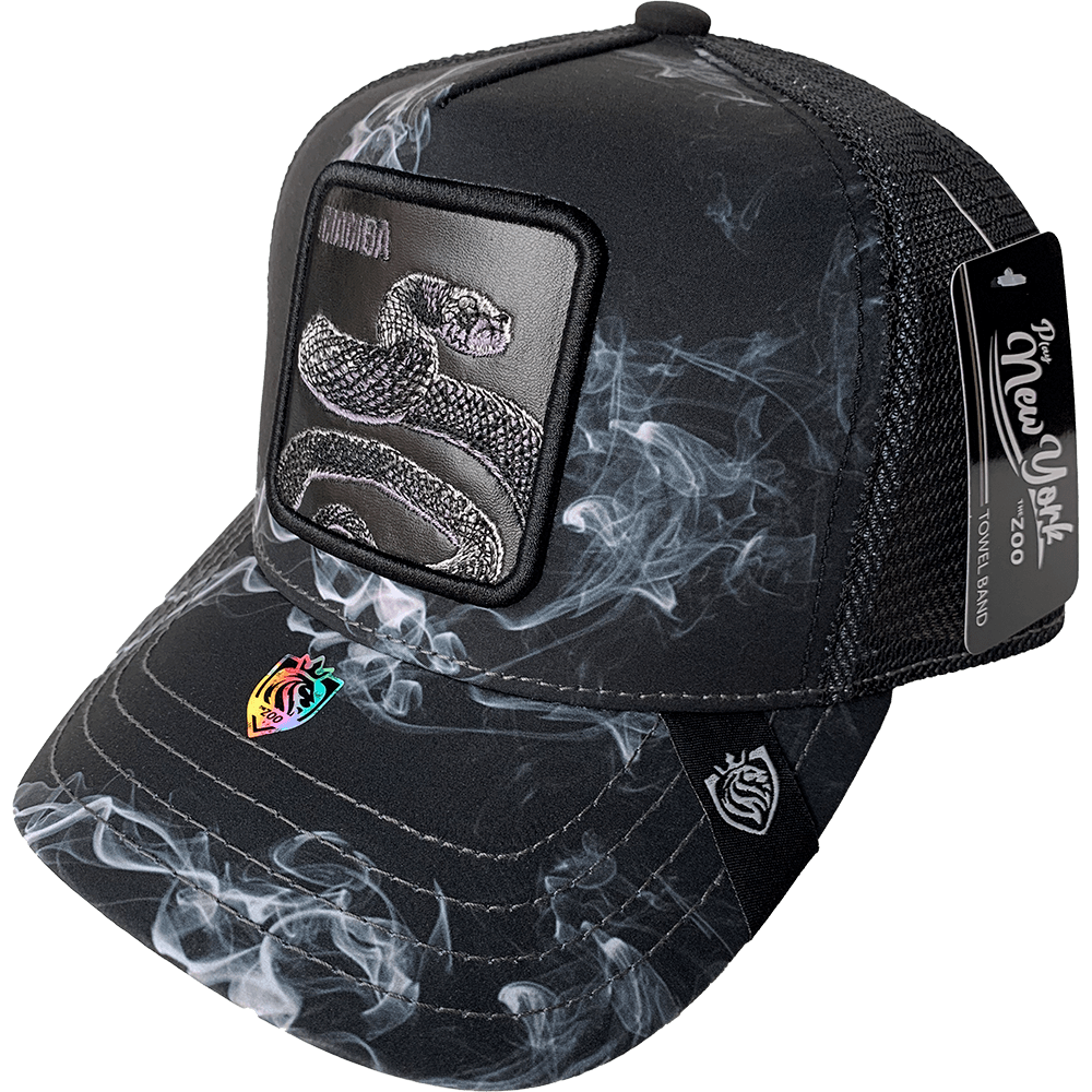 Gorra Animales Trucker "PLAY DARK" Mamba