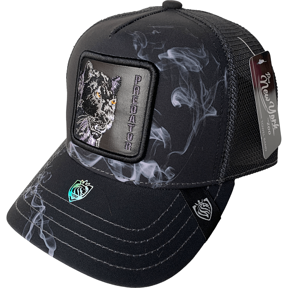 Gorra Animales Trucker "PLAY DARK" Pretator