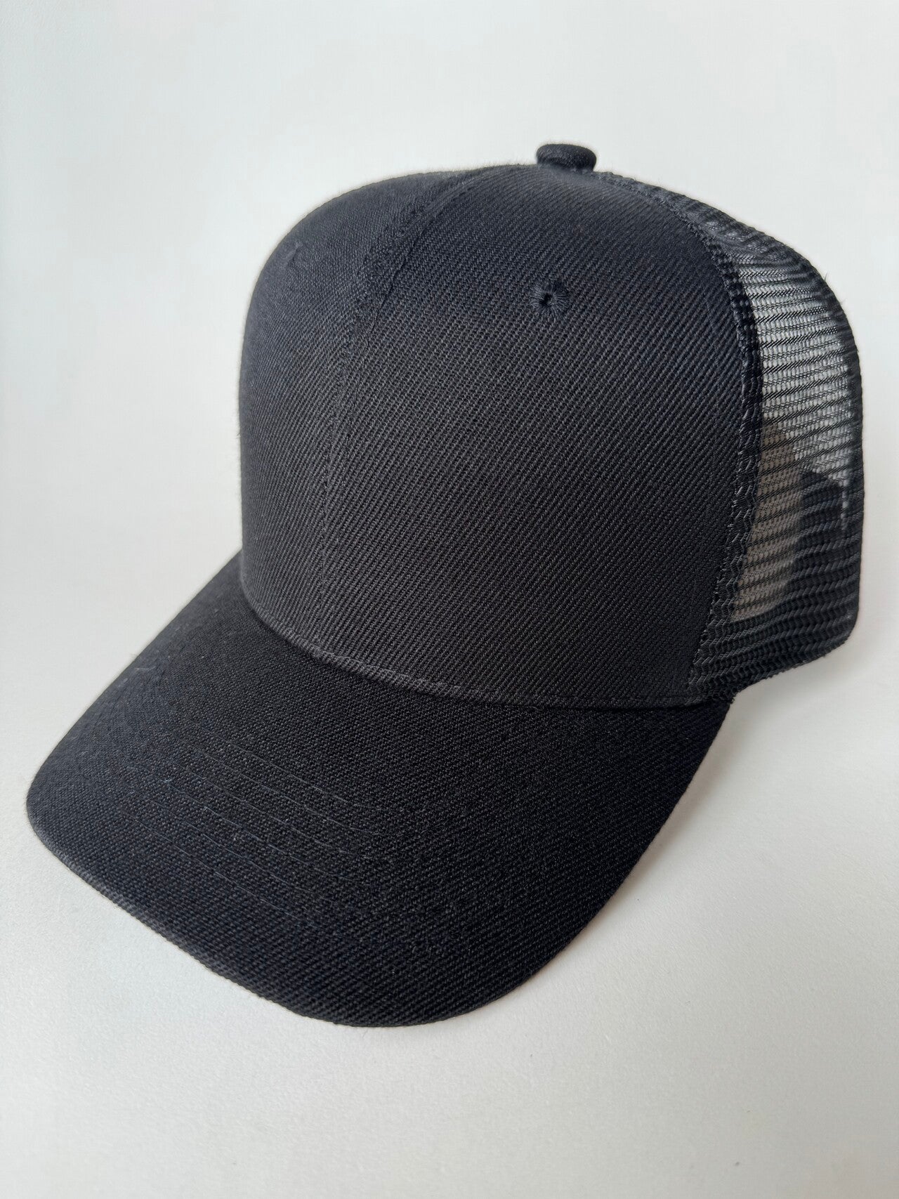 Gorra "ALHMESH" Acrilico Malla Posterior