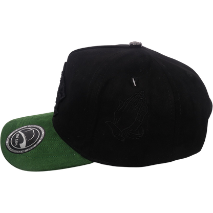 Gorra Top Caps de Gamuza Premium "3 CRUCES"  y Estilo Snapback-008