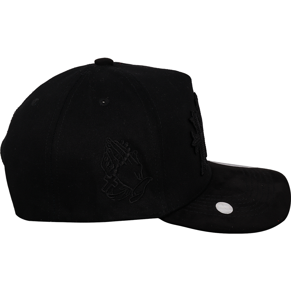 Gorra Top Caps de Gamuza en visera "Elegancia Urbana en Negro Total"-026
